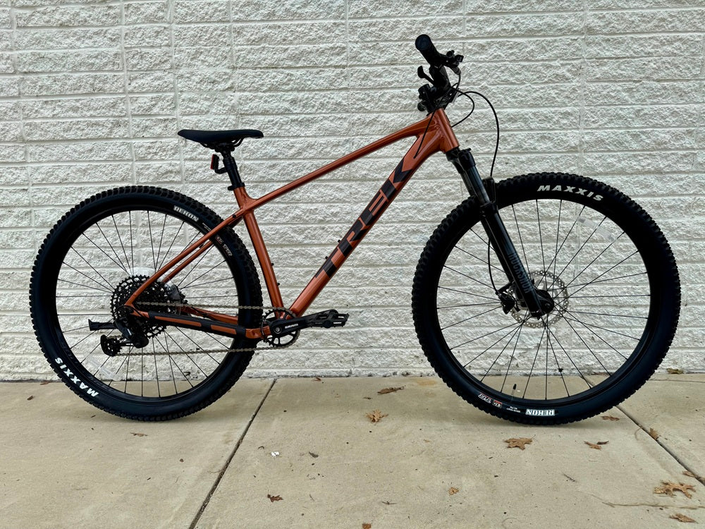 DEMO - 2025 Trek Marlin 7 Gen 3 - Large #3 – Cahaba Cycles