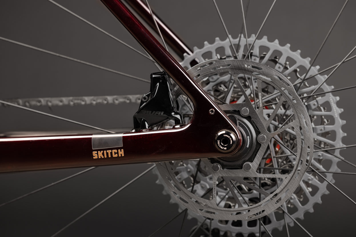 Santa Cruz Skitch Apex Flat Bar 2024 – Cahaba Cycles